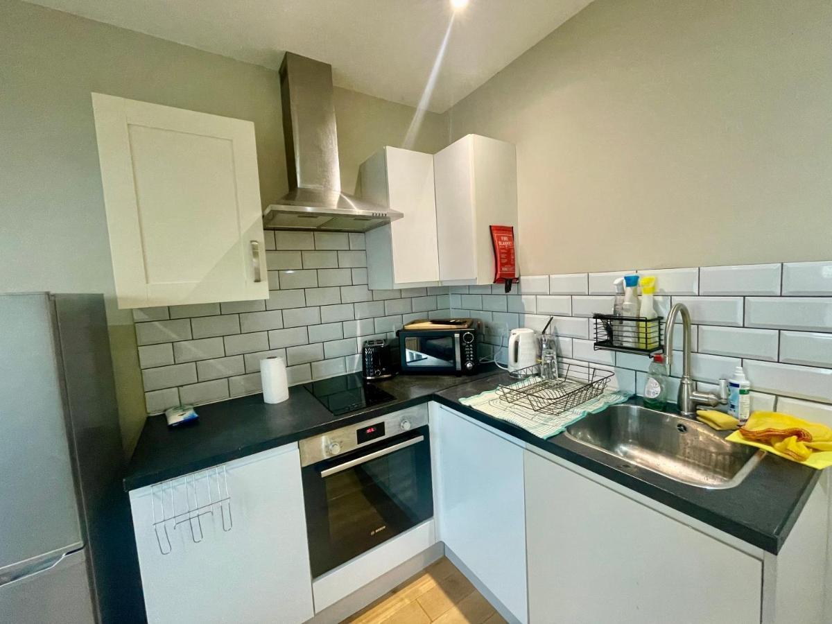 Cosy 1 Bedroom Flat! Londres Extérieur photo